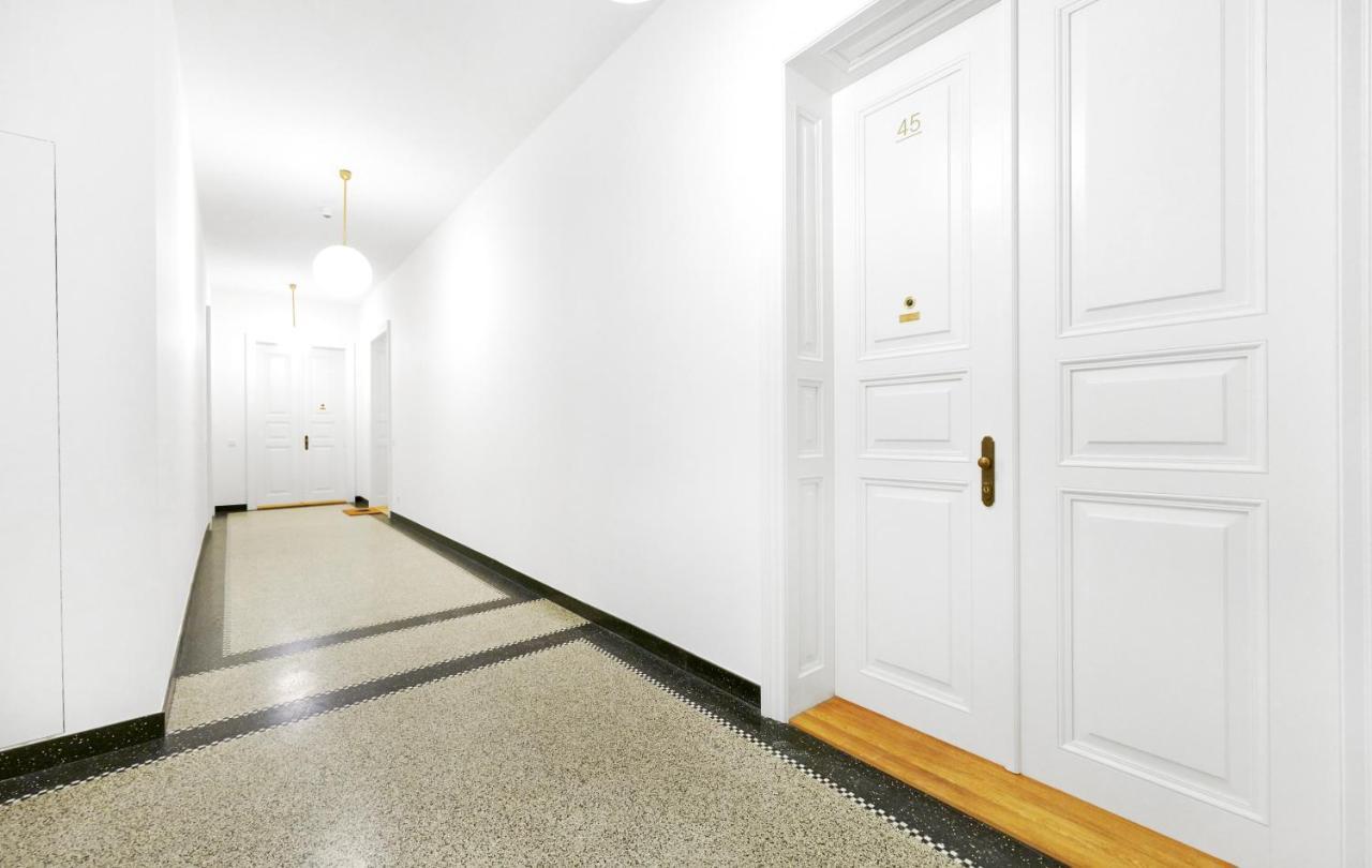 Palace Dlazdena Central Apartment - New Town Praga Zewnętrze zdjęcie